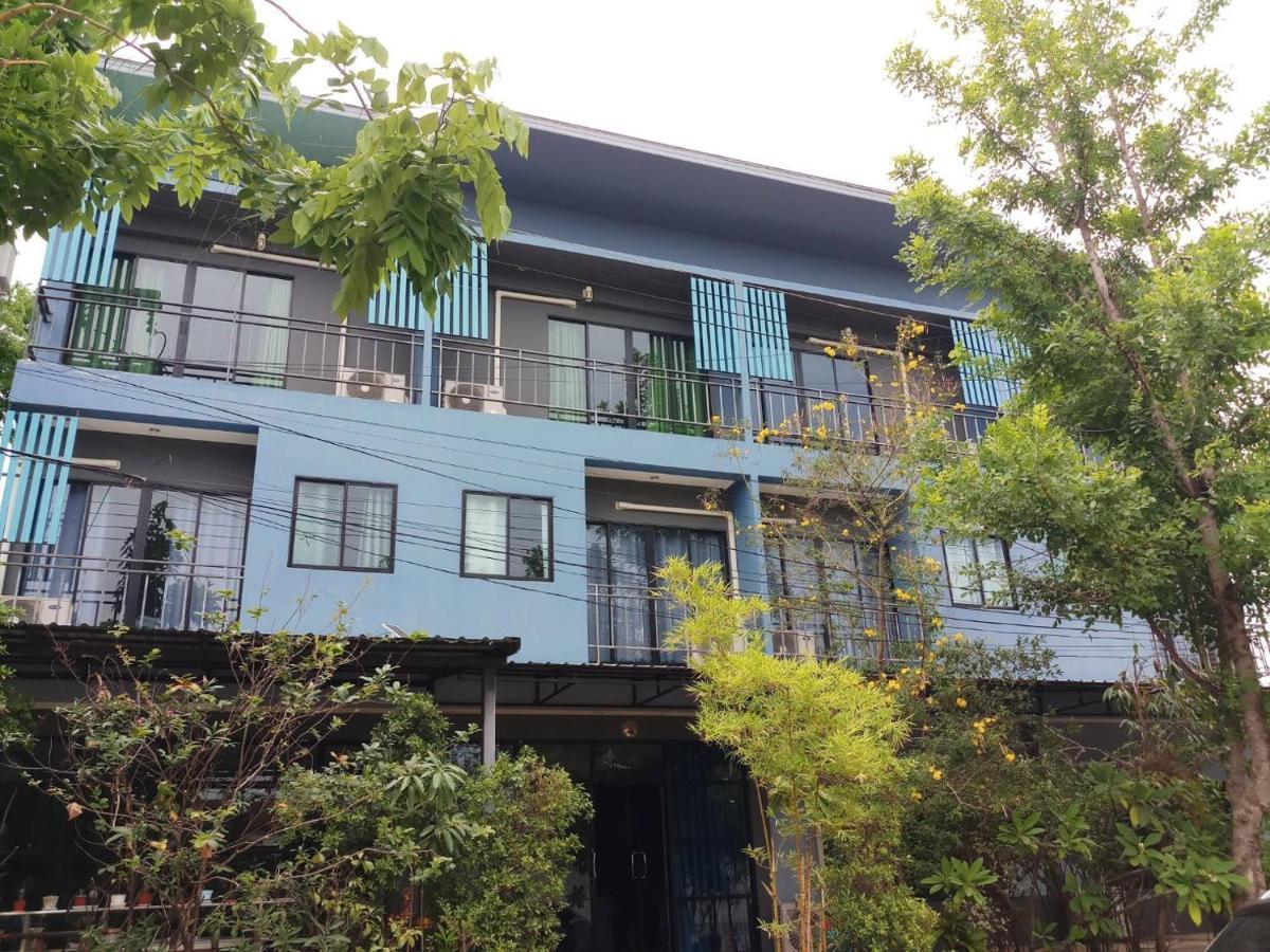 V Tharm Hotel Udon Thani Exterior photo
