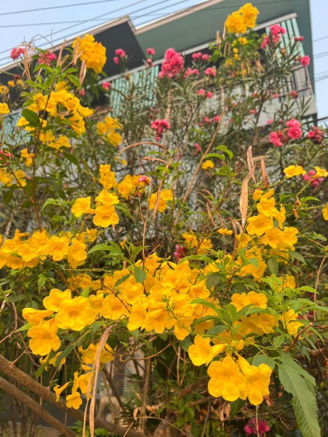 V Tharm Hotel Udon Thani Exterior photo